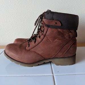 Teva De La Vina Lace Up Boots